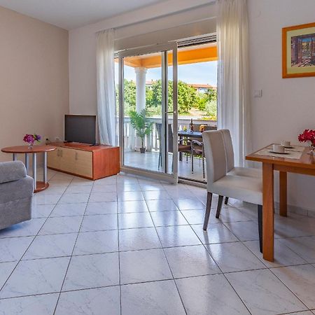 Apartments Rok Pula Exterior photo