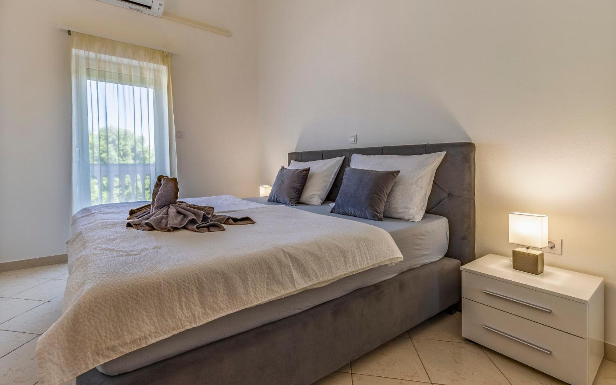 Apartments Rok Pula Exterior photo